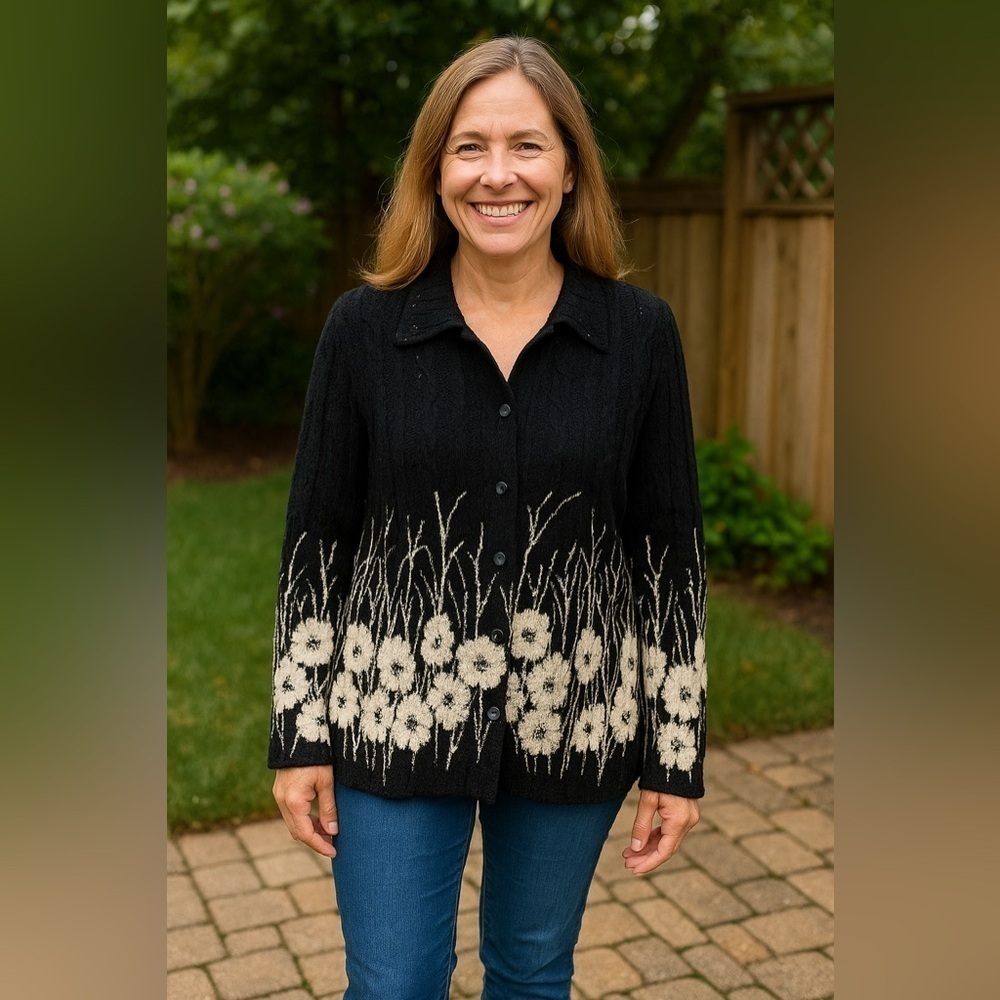NWT Reversible Black Floral Crush Cardigan Size L/XL From The Seton Shop